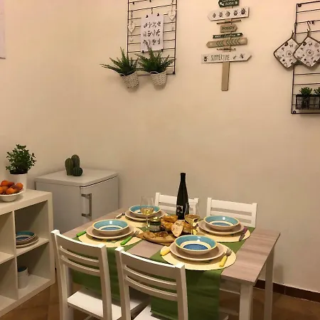 Menta & Rosmarino Guest House- Centro Appartement